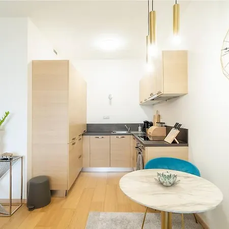 公寓 Panorama - Luxury In The Center Of Bratislava, Free Parking, Location *